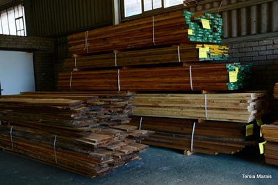 Eksotiese hout nou in Mosselbaai beskikbaar by SWD Timbers